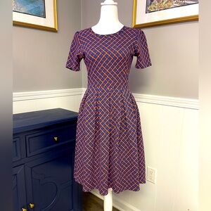 LuLaRoe Amelia dress size Small EUC